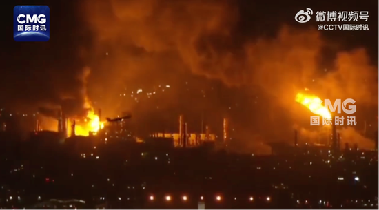 突发！美国一炼油厂爆炸起火！国际油价拉升
